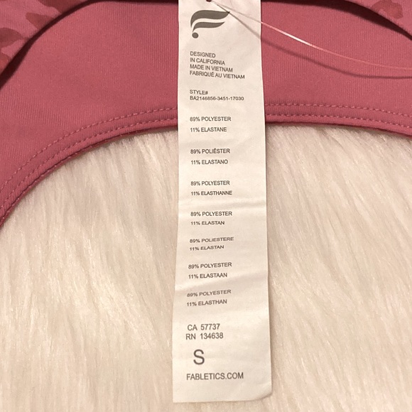 NWT Fabletics Lola Sports bra - Picture 3 of 4